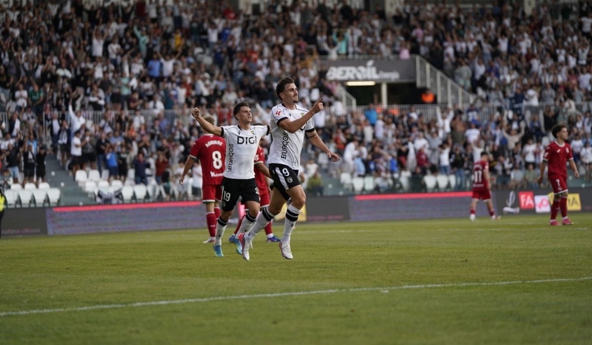Burgos 2-2 Real Sociedad B: El Burgos no termina de arrancar-image