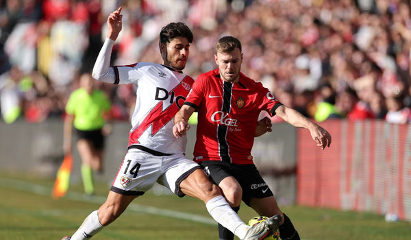 El Almería, incrédulo con el fichaje fallido de Carlos Martín-image