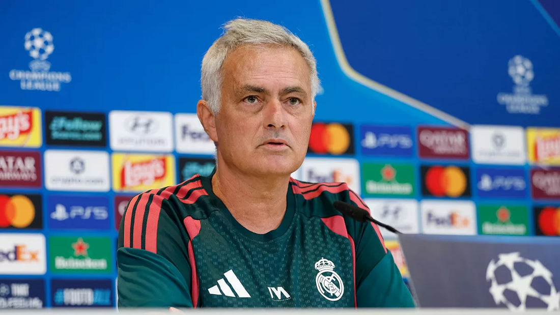 Mourinho: "¿No se repitió el penalti en Sevilla porque el VAR no quiso o por desconocer el reglamento?-image