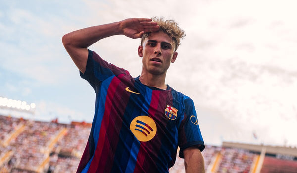 El Barça exhibe fondo de armario en Mestalla para blindar su pleno liguero-image