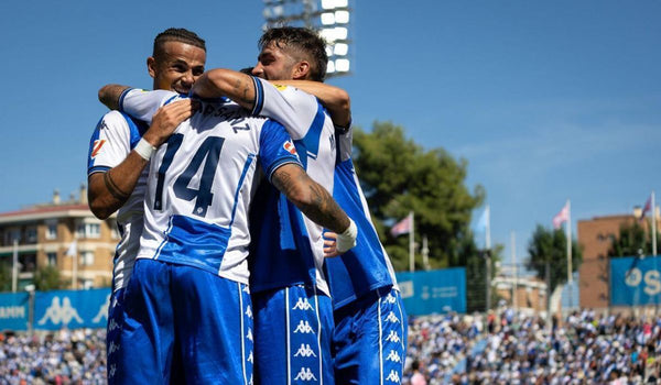 El Sabadell tumba al Oviedo y confirma su gran inicio en Segunda-image