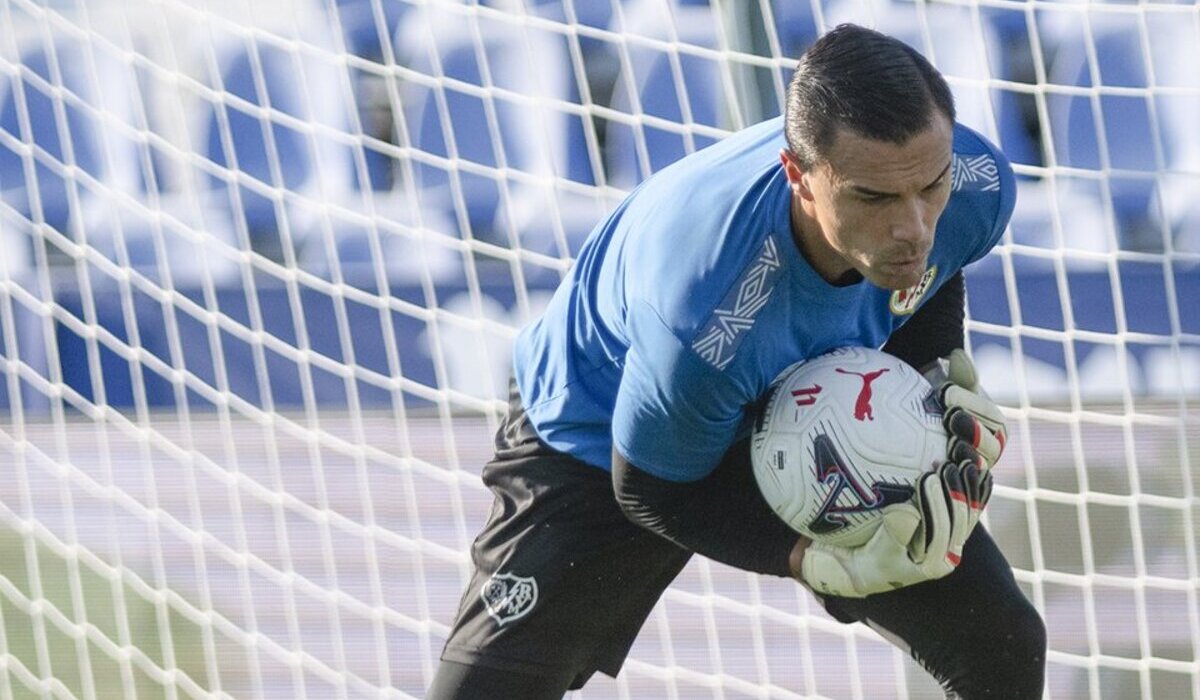 Preocupación en el Rayo Vallecano por Emil Audero-image