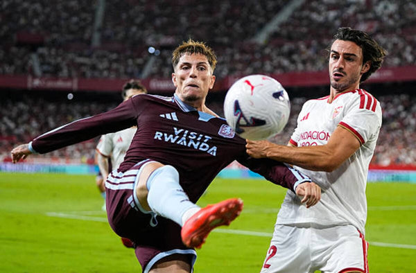 Sevilla FC 1-3 Aston Villa: Los 'villanos' vencen y se llevan el Trofeo Antonio Puerta-image