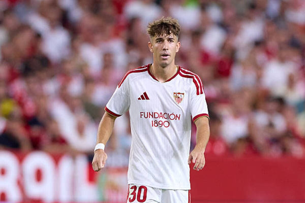 Miguel Sierra, una figura llamada a dejar huella en el Sevilla FC-image