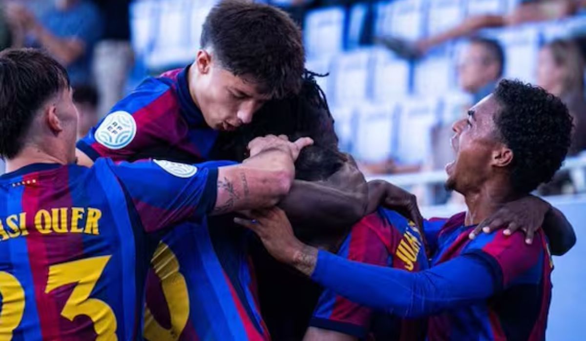 Juan Ybarra sale al rescate del Barça Atlètic en el último minuto y mantiene el liderato azulgrana-image