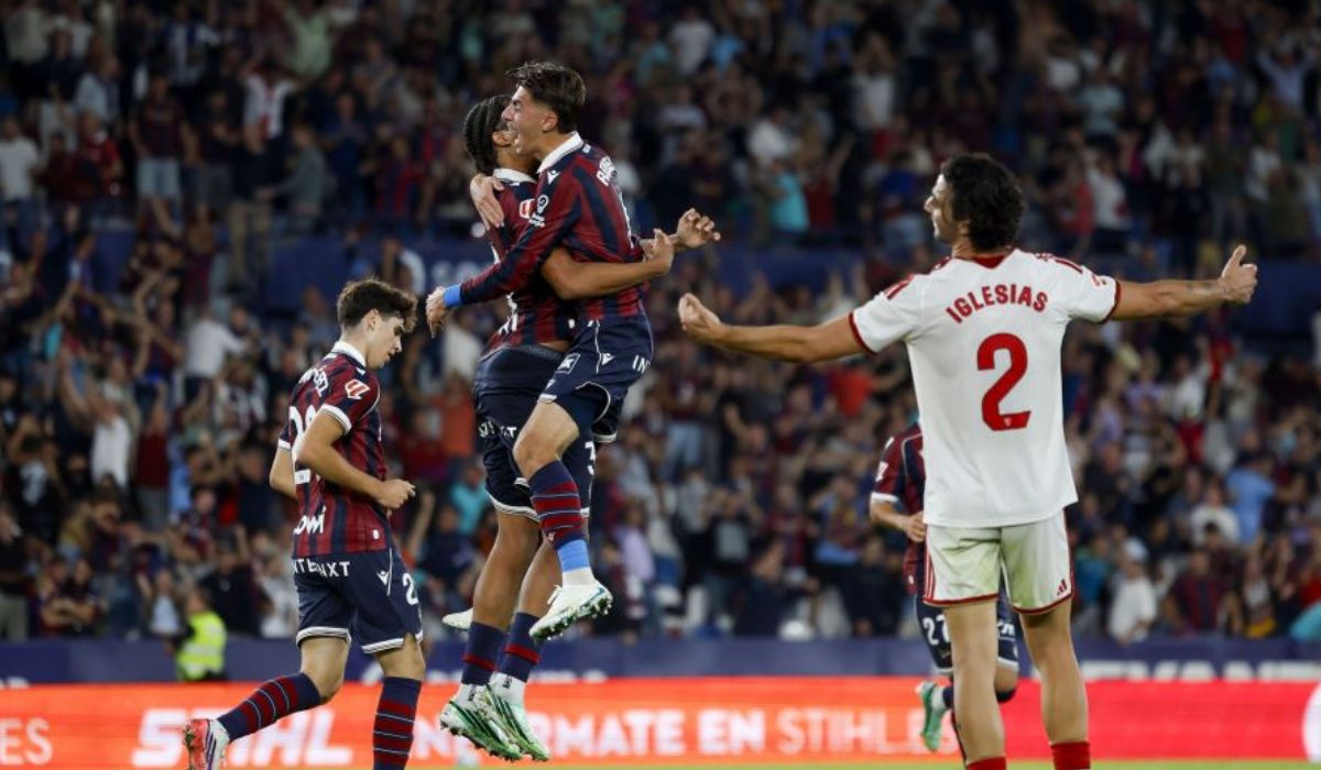 Levante UD 3-3 Sevilla FC | Un desenlace agónico en Valencia-image