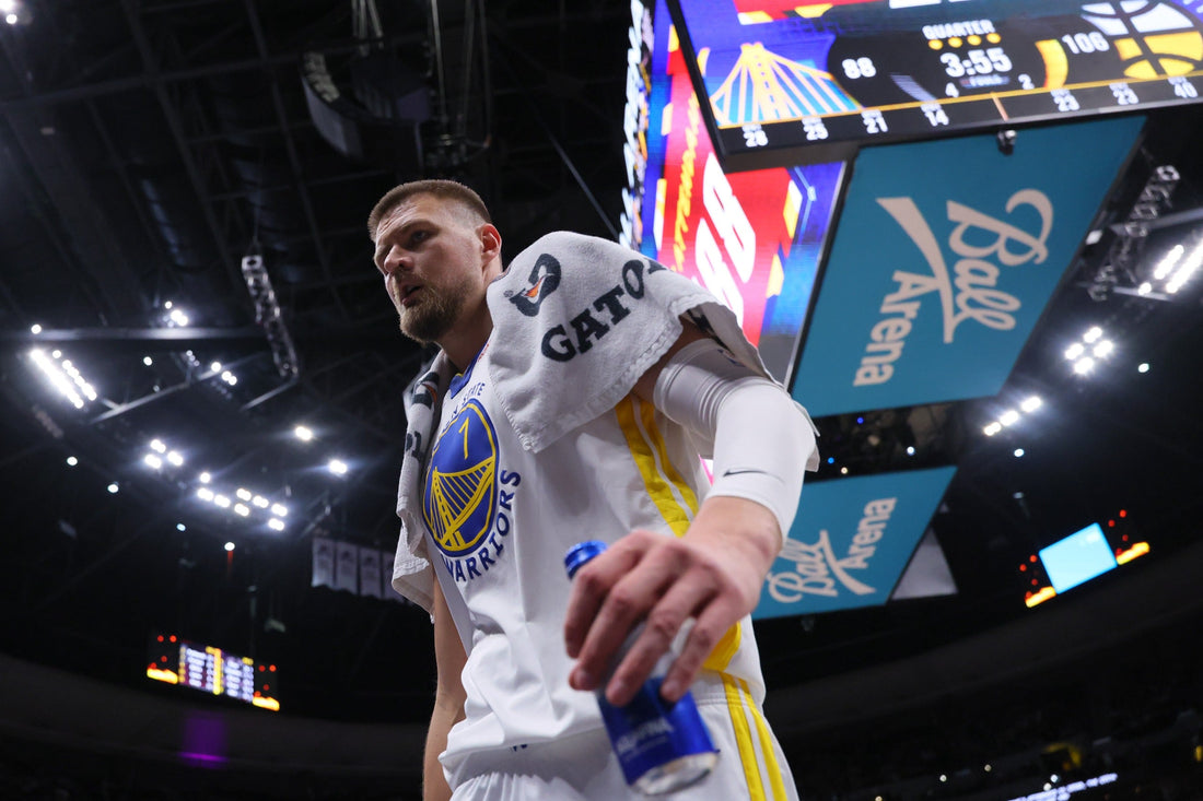 ¿Qué tiene Porziņģis? Lo que se sabe de su baja con los Warriors-image