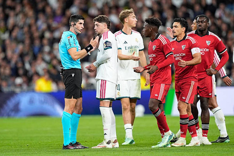 La indignación del Sevilla FC tras la polémica ante el Real Madrid-image