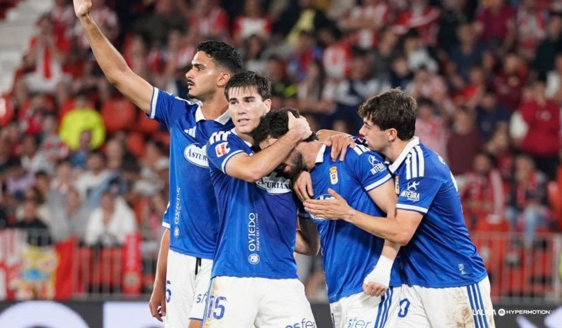 Almería 2-2 Oviedo: Al líder se le escapan dos puntos sobre la bocina-image