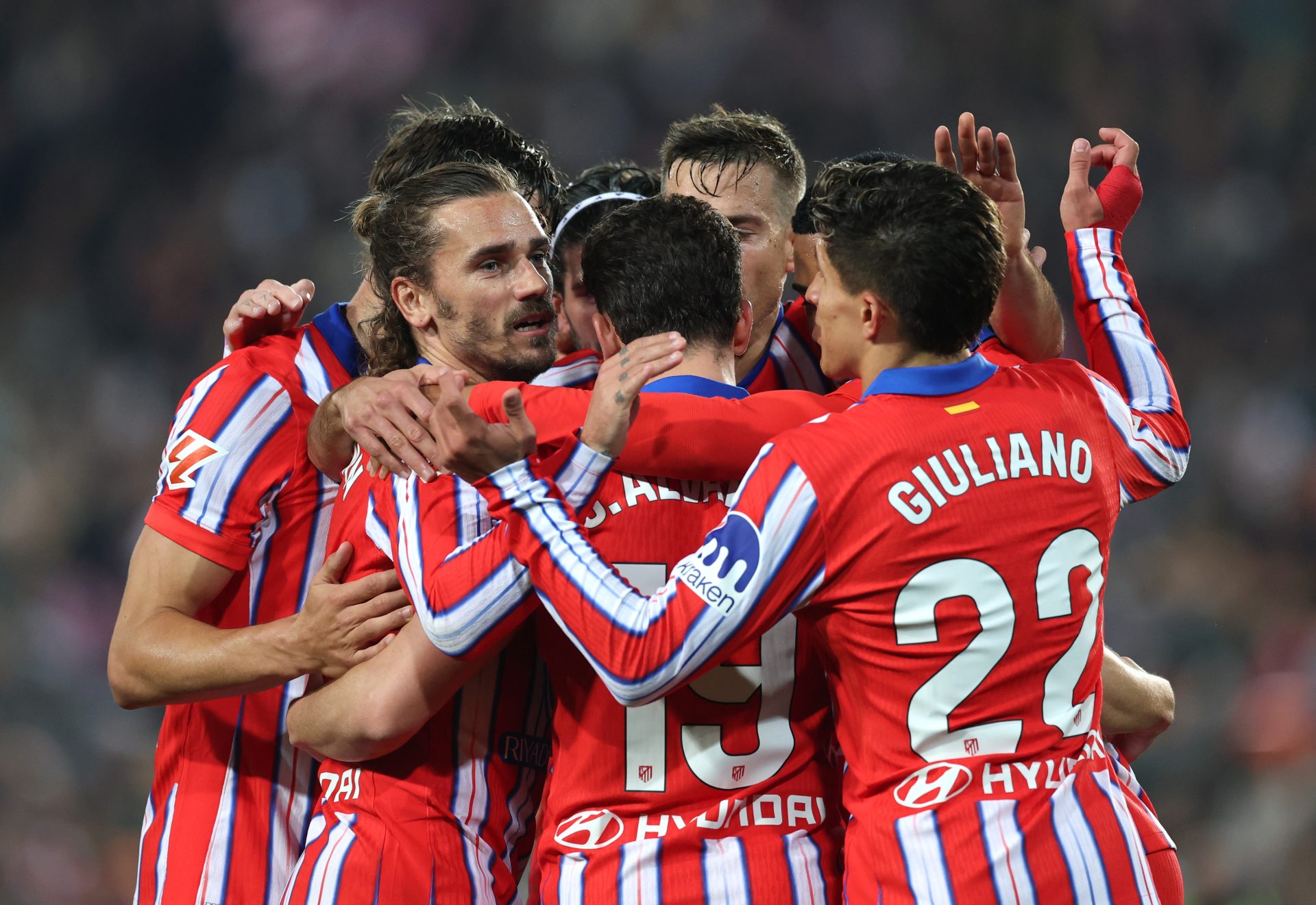 2025/02/valencia-cf-v-atletico-de-madrid-la-liga-ea-sports.jpg