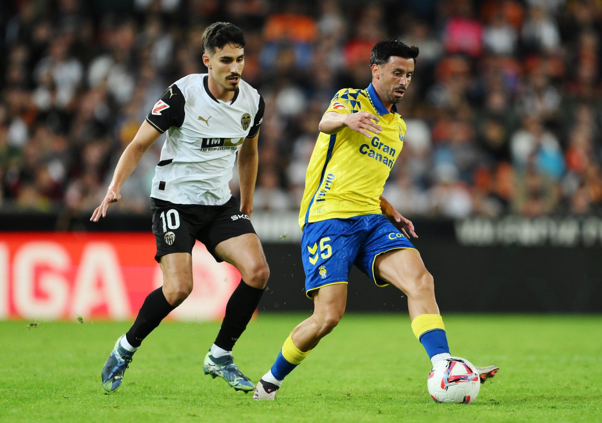2025/06/valencia-cf-v-ud-las-palmas-la-liga-ea-sports.jpg